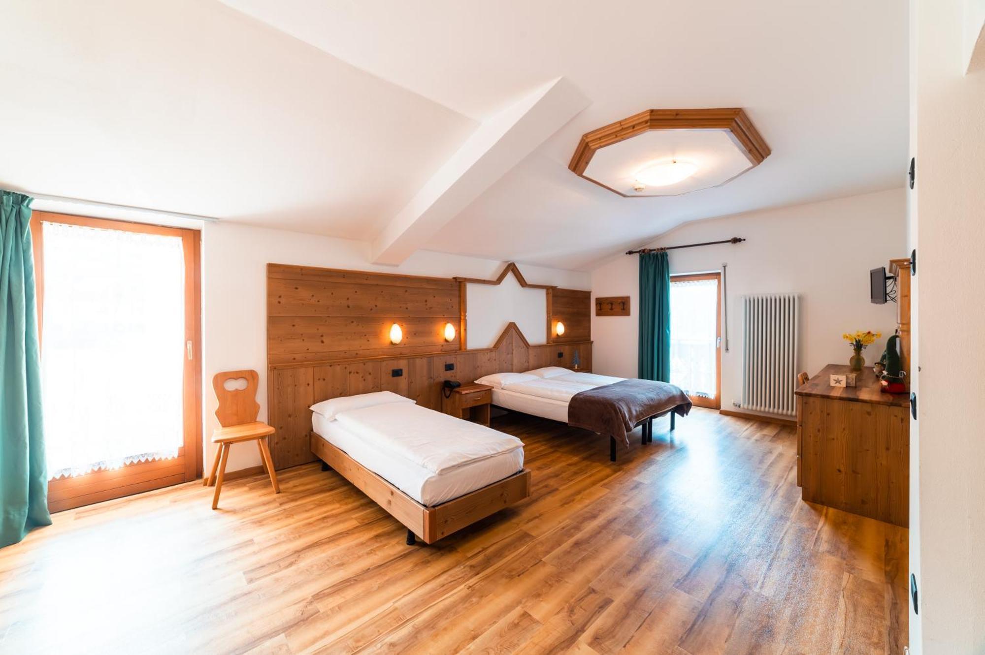 Hotel Gruppo Brenta Andalo Camera foto