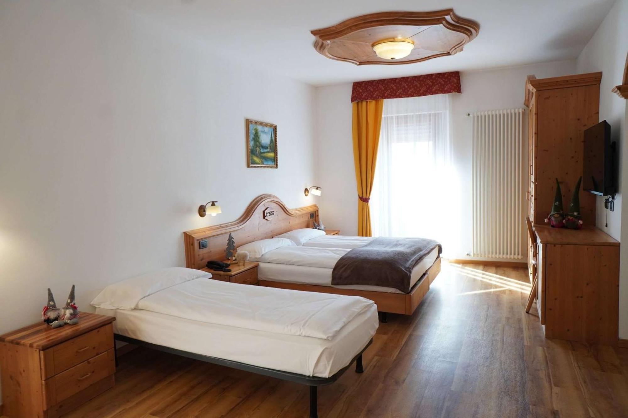 Hotel Gruppo Brenta Andalo Camera foto